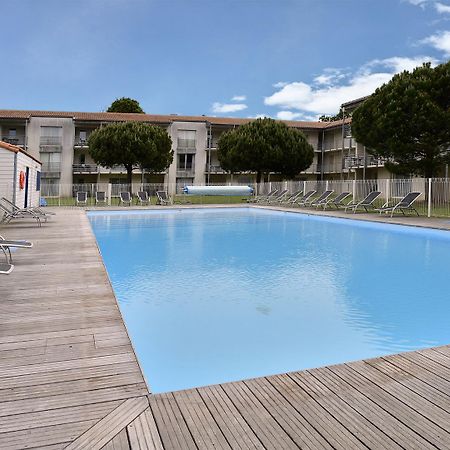 Vacanceole - Le Domaine Du Chateau - La Rochelle / Ile De Re Lagord Kültér fotó