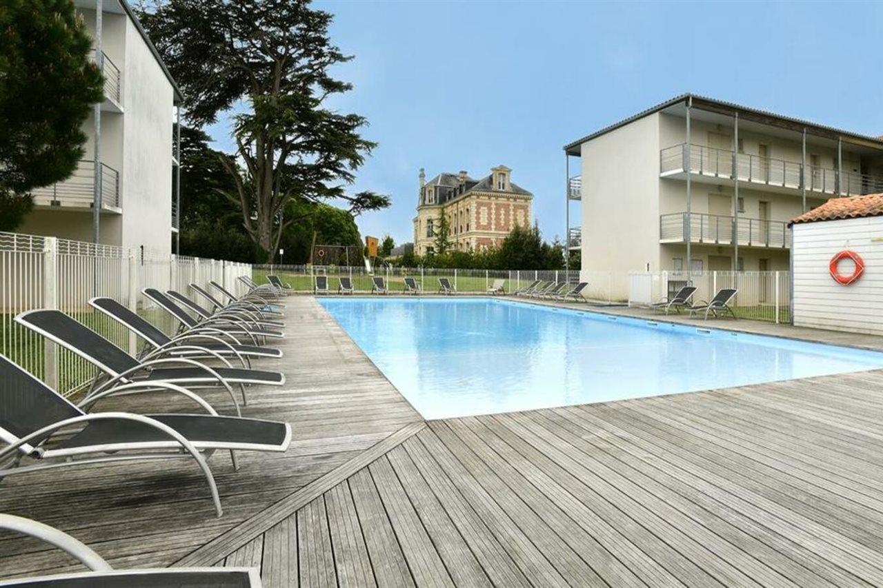 Vacanceole - Le Domaine Du Chateau - La Rochelle / Ile De Re Lagord Kültér fotó