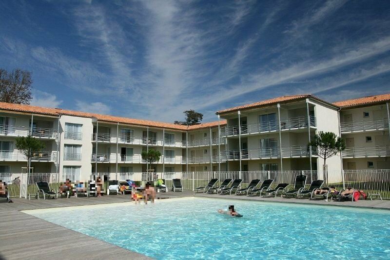 Vacanceole - Le Domaine Du Chateau - La Rochelle / Ile De Re Lagord Kültér fotó
